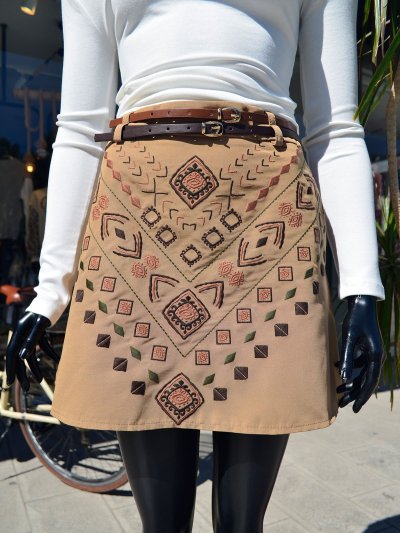 Nakışlı Mini Etek