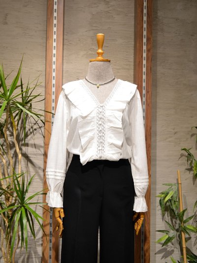 91440 V YK GÜPÜR DETAY DÜĞ BLUZ