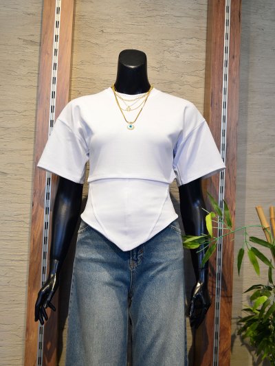 ÖB261027 ARKASI BAĞCIKLI TSHİRT