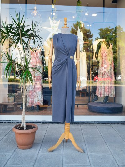 4750 BELİ TOKALI KOLSUZ ELBİSE